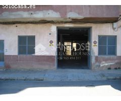 VENTA DE INMUEBLE DE DOS PLANTAS EN ASPE