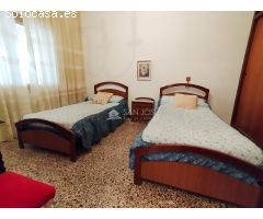 SE VENDE CHALET EN PARCELA URBANA EN LA ROMANA