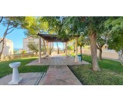 VENTA DE PISO REFORMADO EN ARENALES DEL SOL CON LICENCIA TURÍSTICA