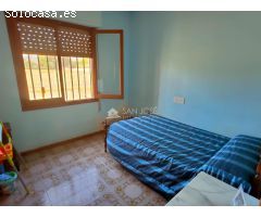 SE VENDE CHALE EN UNA DE LAS MEJORES ZONAS DE ASPE