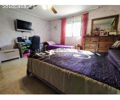 SE VENDE CHALET EN ASPE ZONA BORASA.