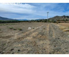SE VENDE PARCELA RUSTICA CON CASITA DE 20 M2 CON AGUA Y PUNTO DE LUZ EN ASPE