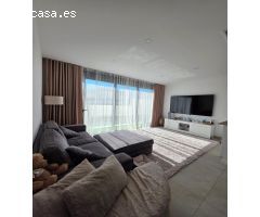 Villa independiente, como nueva, 2 dormitorios, 2 baños, solárium, piscina privada, en Benijofar