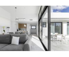 Villas espaciosas con piscina privada, en construcción, en un entorno natural muy privilegiado
