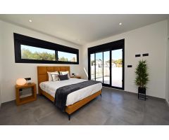 Villas adosadas de 2 dormitorios con Solárium y Piscina privada en Villamartin