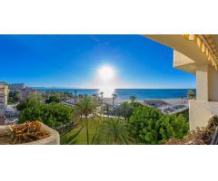 Apartamento en Alquiler en Torremolinos, Málaga