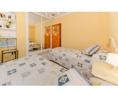 Apartamento en Alquiler en Torremolinos, Málaga