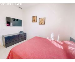 Fantastico apartamento de 3 dormtiorios en plena Carihuela con gran zona de terraza y en primera lin