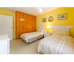 Apartamento en Alquiler en Torremolinos, Málaga