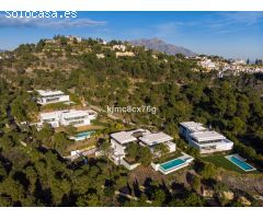 SE VENDE; IMPRESIONANTE VILLA CON VISTAS PANORÁMICAS JUNTO A LA ZAGALETA. BENAHAVIS.