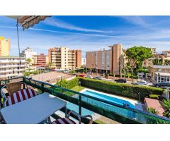 Apartamento en Alquiler en Torremolinos, Málaga