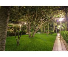 !!! PRECIOSO CHALET EN HUERTO DE PALMERAS !!! TOTALMENTE EQUIPADO !!!