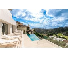 Moderna villa con impresionantes vistas en Los Arqueros, Benahavís