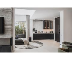 Villa muy privada, ubicada en una de las zonas más privilegiadas de la Nueva Milla de Oro