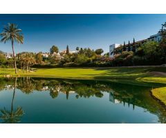 Venta de parcela con proyecto en La Resina, Estepona