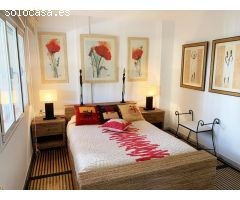 Bonito y espacioso piso en Rocamar, Nagueles Marbella