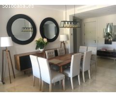 Lujoso y moderno ático dúplex en La Trinidad, Marbella