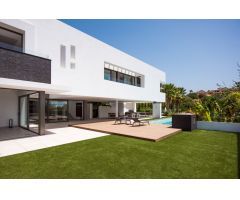 Nueva y Moderna Villa en Venta en La Alqueria