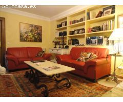 Villa a 150m de mar en venta en Urb.Don Pedro, Estepona.