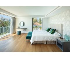 Villa de Lujo reformada en Puerto Banus