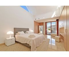 Preciosa villa a pies de campos de golf en Nueva andalucia, Marbella