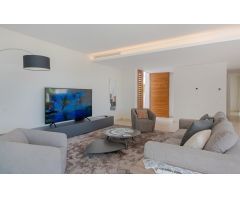 Preciosa villa de estilo contemporáneo en San Pedro, Marbella.