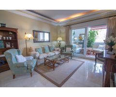 Espectacular apartamento en la primera linea de la playa en Las Cañas Beach, Milla de Oro
