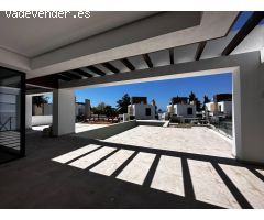 Villa de lujo en comunidad cerrada La Fuente, en Milla de Oro