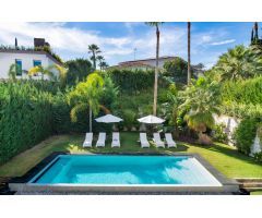 Contemporanea villa cerca de Puerto Banus