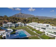 Villa moderna a estrenar situada cerca de la playa, en prestigiosa zona de la Milla de Oro, Marbella