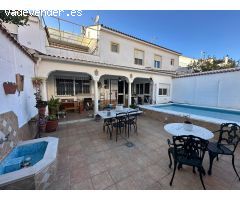 FABULOSA CASA CON PISCINA EN ENCINAREJO. (PRECIO NO NEGOCIABLE)