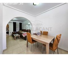 Bungalow con sótano en urbanización con piscina en Gran Alacant