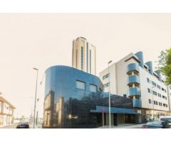 LOCAL COMERCIAL EN VENTA EN EDIFICIO TORRELAGUNA