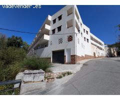Edifico de 38 apartamentos, 3 locales y 38 garajes