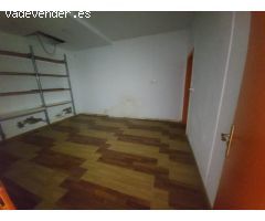 Local comercial en alquiler en la Loma de la Mezquita