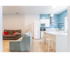 Vivienda sobre almacen con 6 dormitorios en venta en Santo Domingo
