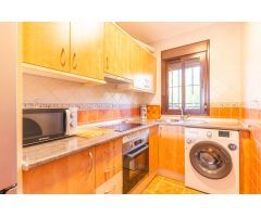 Piso de 2 dormitorios en venta en Alcolea con garaje y trastero