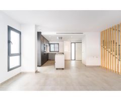 ¡Próxima construcción de viviendas de 3 y 4 dormitorios  con piscina propia en Almerimar!