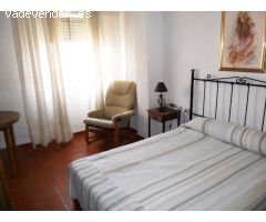 ¡¡¡ ESTUDIANTES !!! PISO COMPLETO CON TERRAZA EXTERIOR ¡¡¡ LISTO PARA ESTUDIANTES !!!