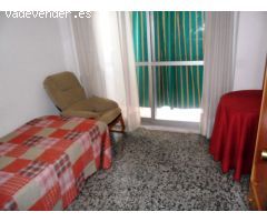 ¡¡¡ ESTUDIANTES !!! PISO COMPLETO CON TERRAZA EXTERIOR ¡¡¡ LISTO PARA ESTUDIANTES !!!