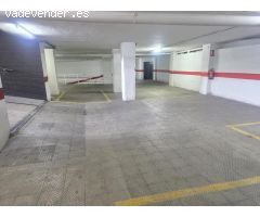¡Estaciona con comodidad en Paseo de la Victoria!