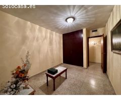 EXCELENTE UBICACIÓN: PISO DE 4 DORMITORIOS CON TERRAZA, EN EL CENTRO