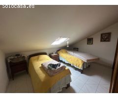 Casa completa en centro Ares ideal inversión.