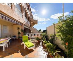 ¡Oportunidad única 100 metro de la playa de La Mata!
