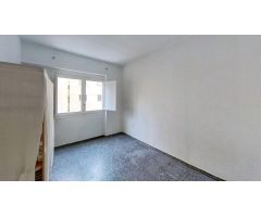 ALQUILER DE PISO VACIO EN ZONA SAN BLAS