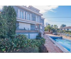 LUJOSO CHALET EN MONACHIL