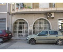 SE VENDE LOCAL COMERCIAL EN REDOVAN