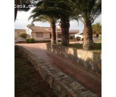 SE VENDE CHALET EN ESTUPENDA ZONA DE SAX