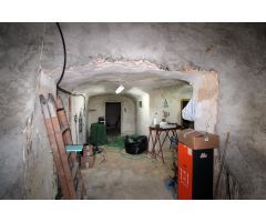 Cueva centrica en Hondon