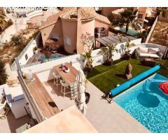 6 Bedroom Villa Ciudad Quesada